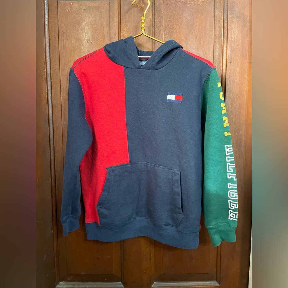 Tommy Hilfiger boys large 16/18 red / blue / green hoodie